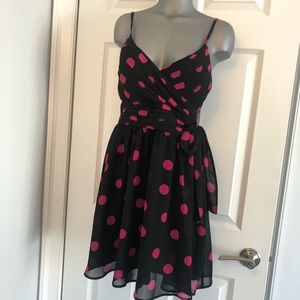 Guess beautiful dress 👗 NWT!